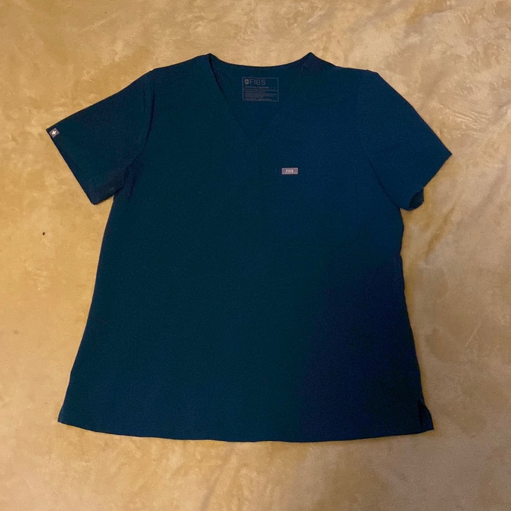 Figs Caribbean Blue Scrub Top Women’s Large